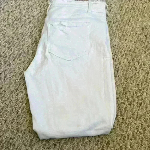 Altar’d State White Jeans Distressed at Waist, Knees and Ankles. Women’s Size 29 - Picture 13 of 15